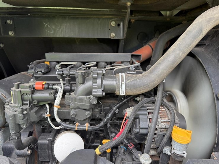 2022-bobcat-e88-image-15