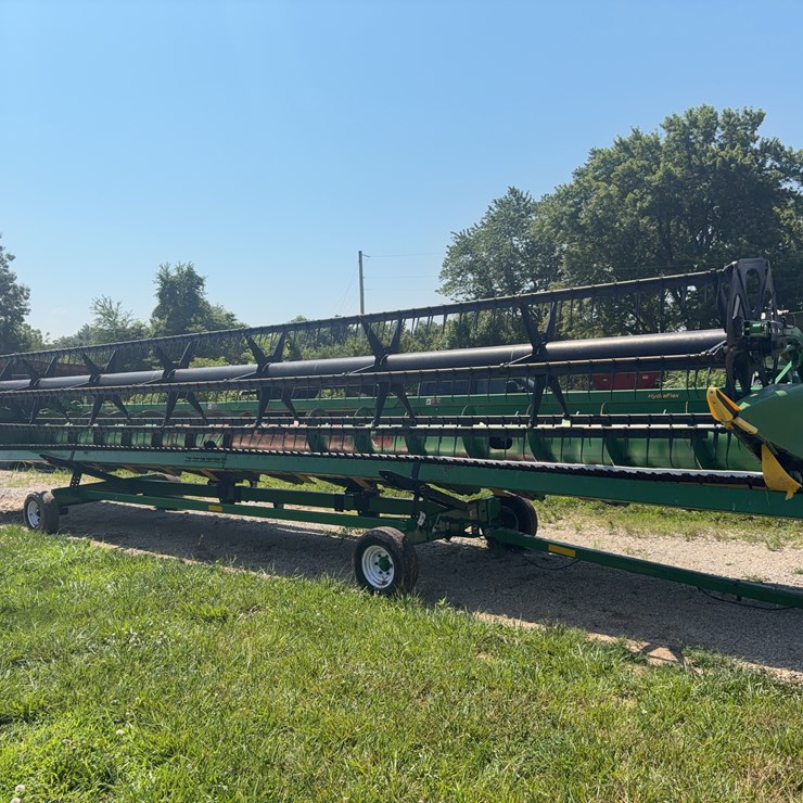 JOHN DEERE 635F