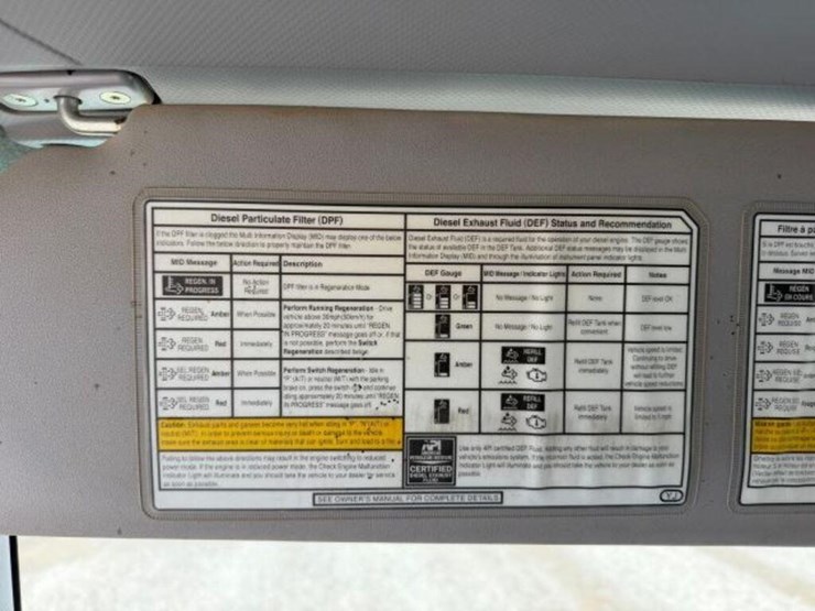 2015-isuzu-nrr-image-21