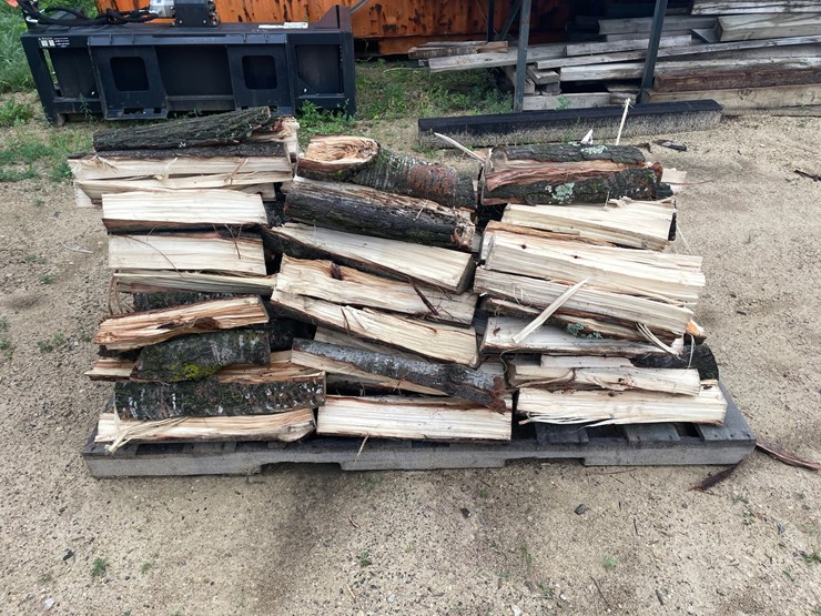 #3432-•-pallet-of-poppler-split-firewood-image-4