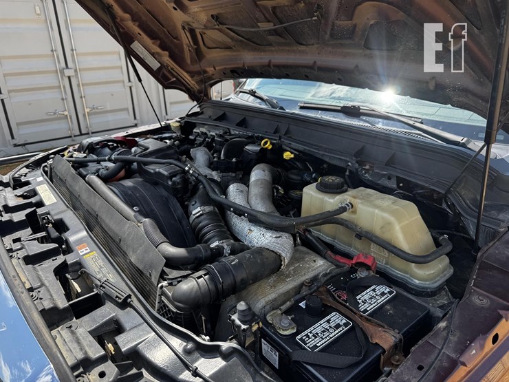 2015-ford-f250-sd-xlt-image-8
