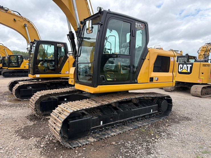 caterpillar-317-image-2