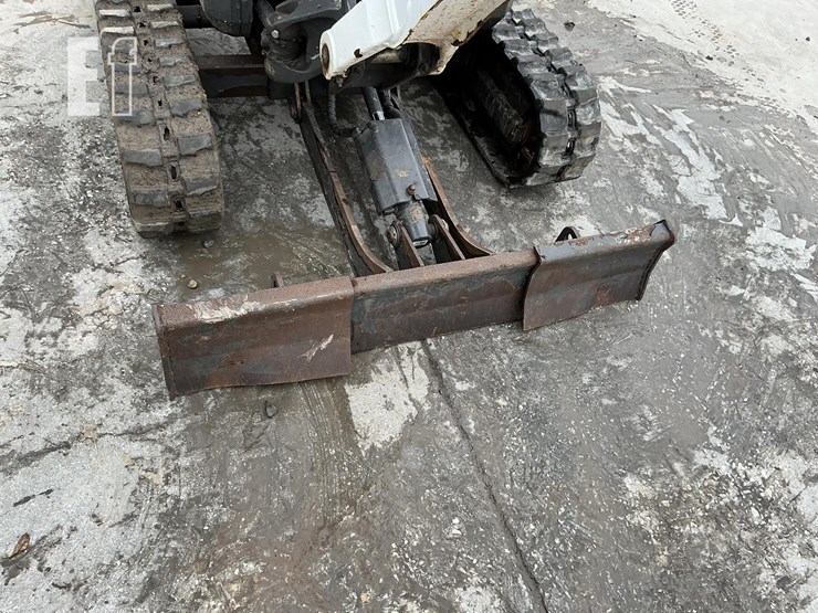 2023-bobcat-e10-image-12