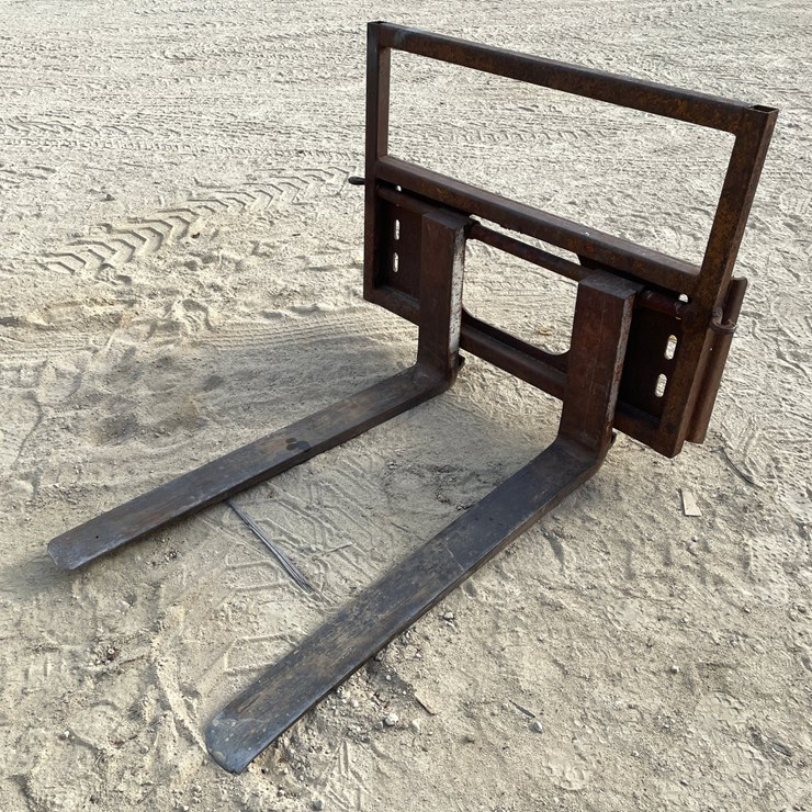 #3398 • Skid Steer Fork Attachment