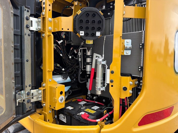 caterpillar-315fl-image-12