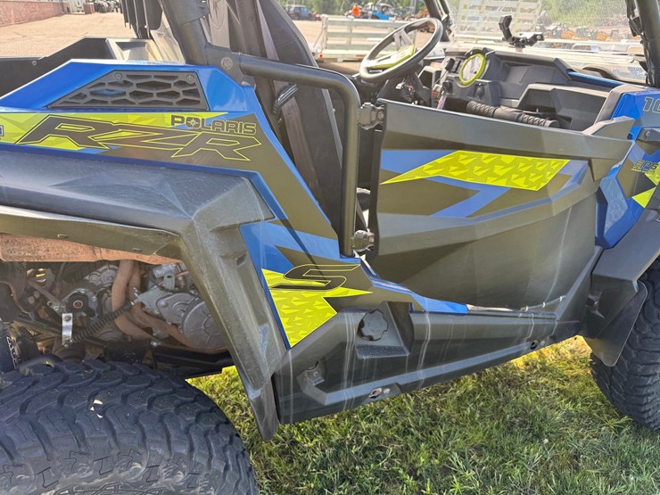 #1430-•-2016-polaris-rzr-4x4-utv-image-23