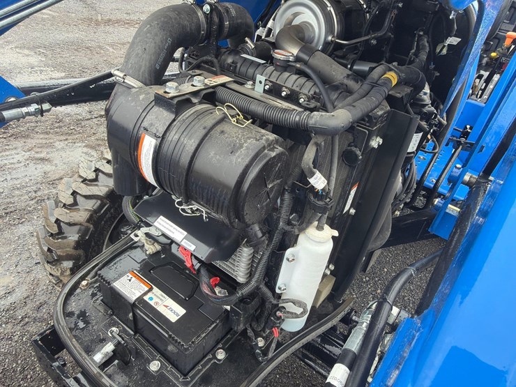 new-holland-workmaster-35-image-13