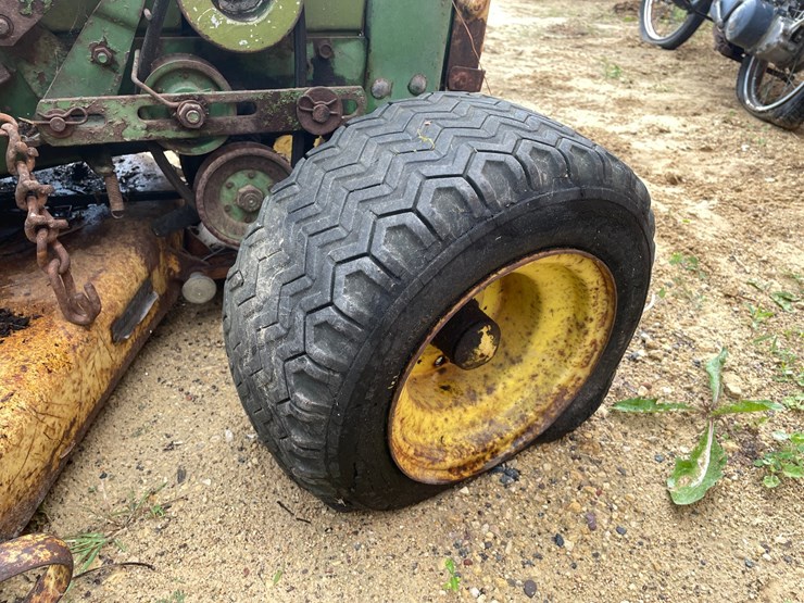 john-deere-110-image-15