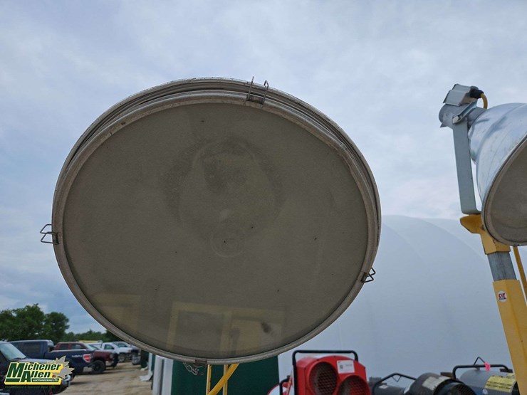 lot-of-5-bulldog-tower-lights-image-6