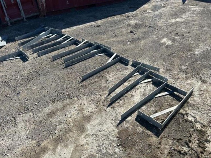 calmac-ice-mat-ii-44-ft-x-60-ft-ice-rink-kit-image-21