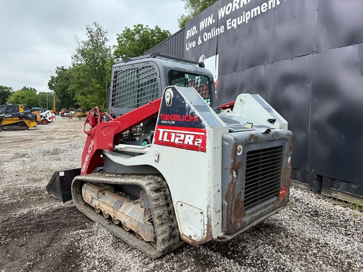 2022-takeuchi-tl12r2-image-2