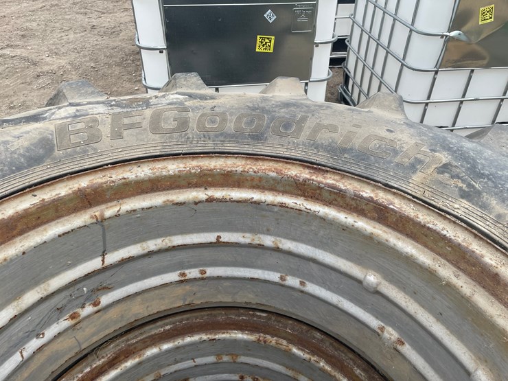 #8328-•-(2)-18.4r34-rear-tractor-tires-and-rims-image-6