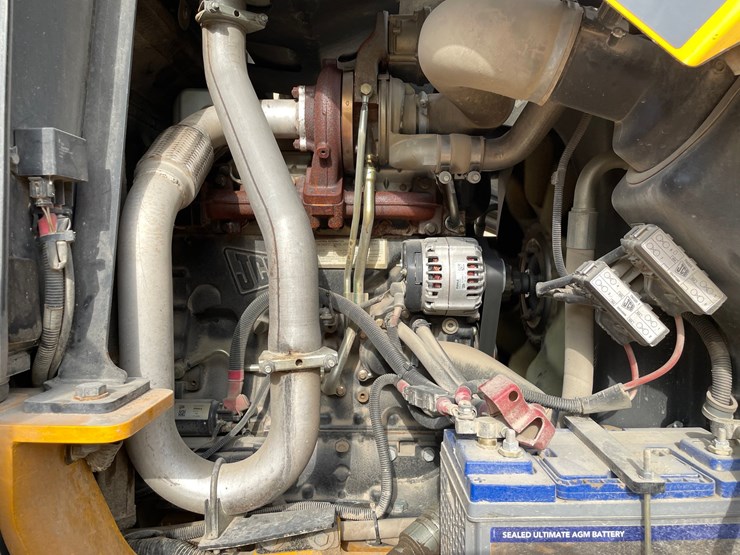 jcb-tm320-image-31