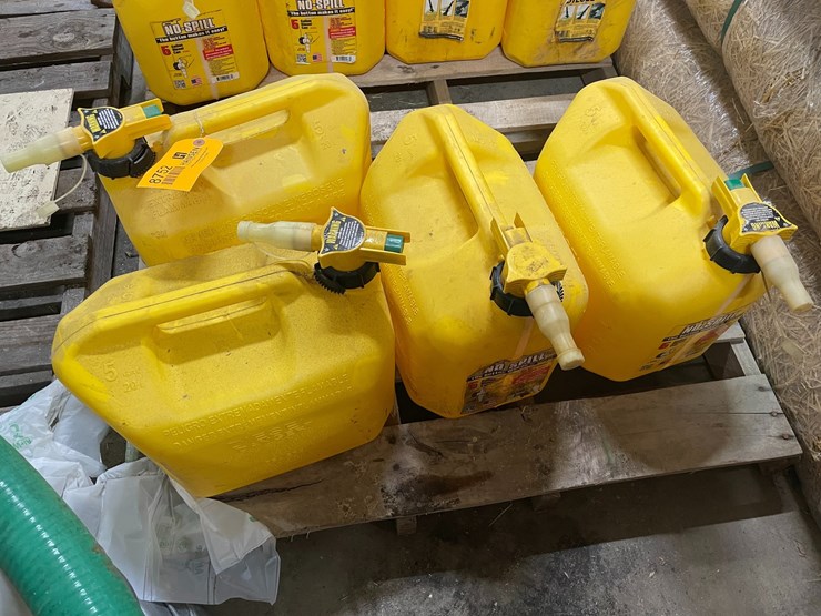 #8752-•-(4)-5-gallon-diesel-cans-image-1