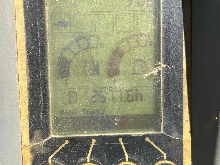 2016-deere-35g-image-20