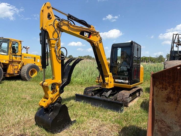 caterpillar-306e-image-1