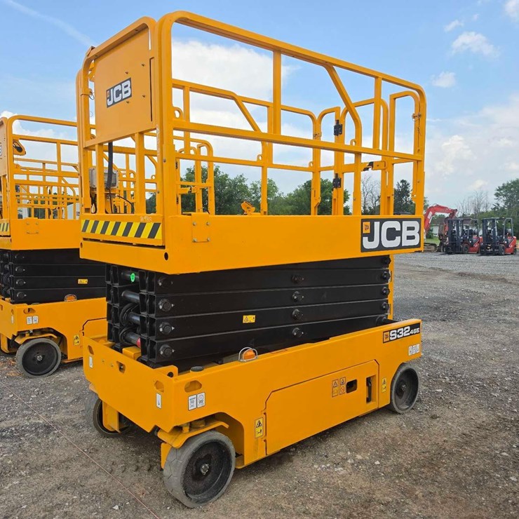 JCB S3246E