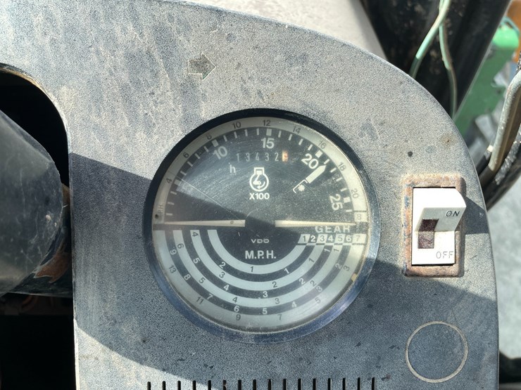 john-deere-2755-image-36