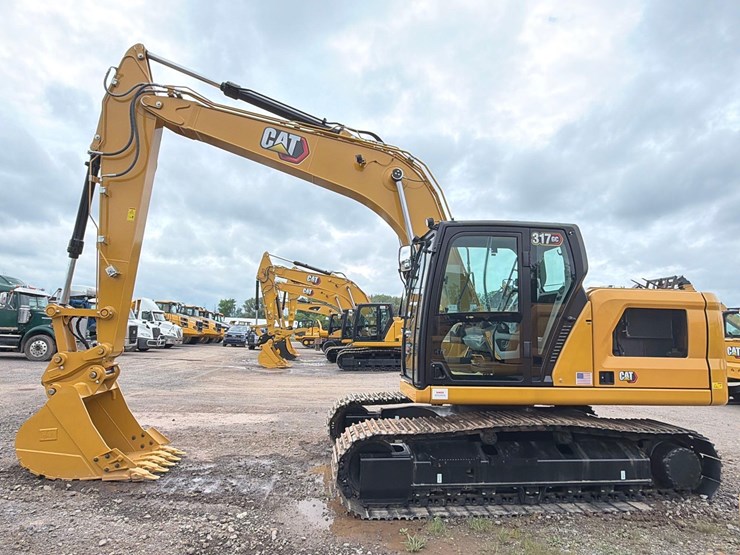 caterpillar-317-image-1