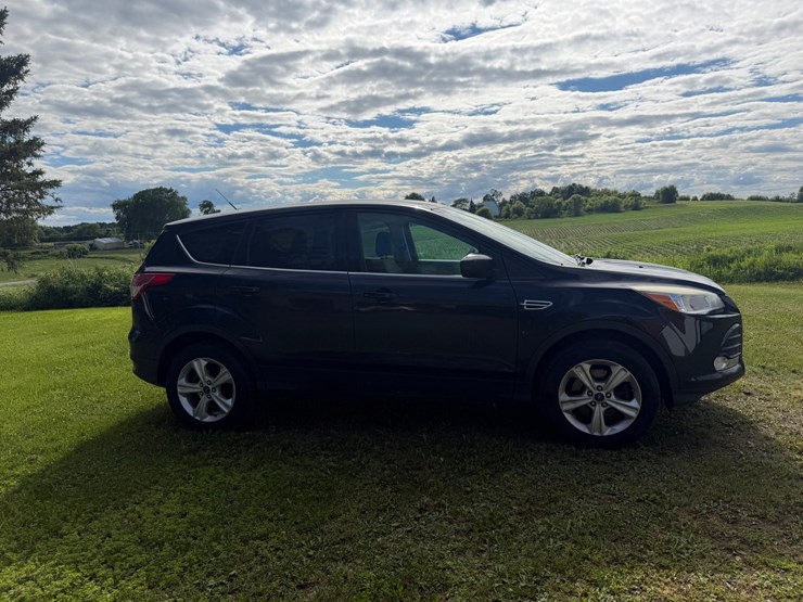 2014-ford-escape-se-image-2