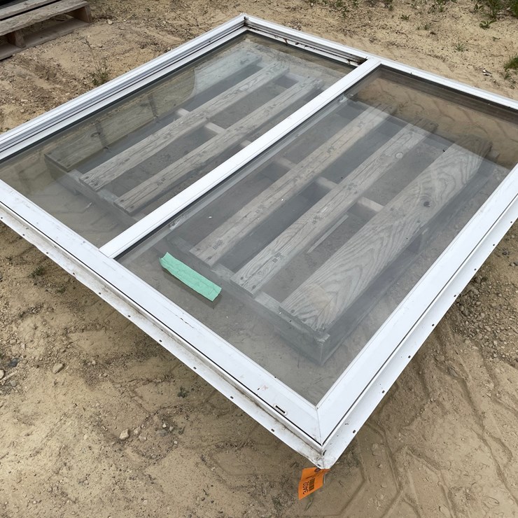 #3402 • Sliding Window