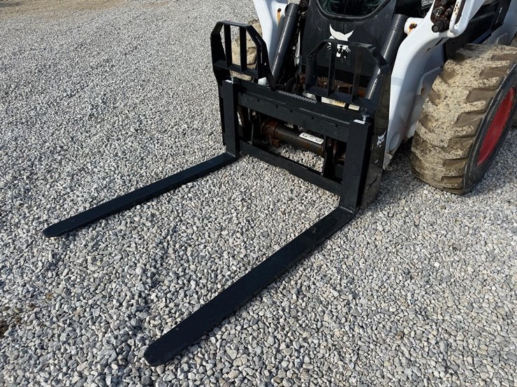 bobcat-48"-heavy-duty-skid-steer-pallet-forks-image-8