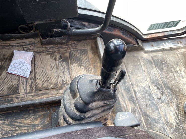 jcb-tm320-image-43