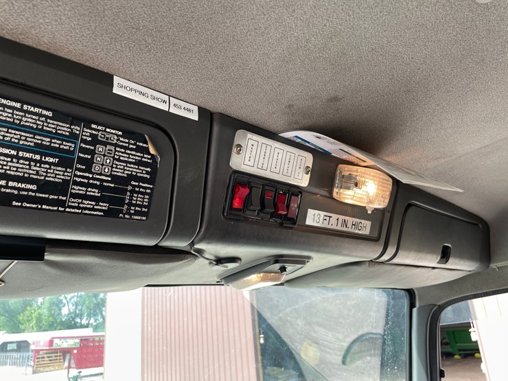 2002-gmc-t8500-image-56