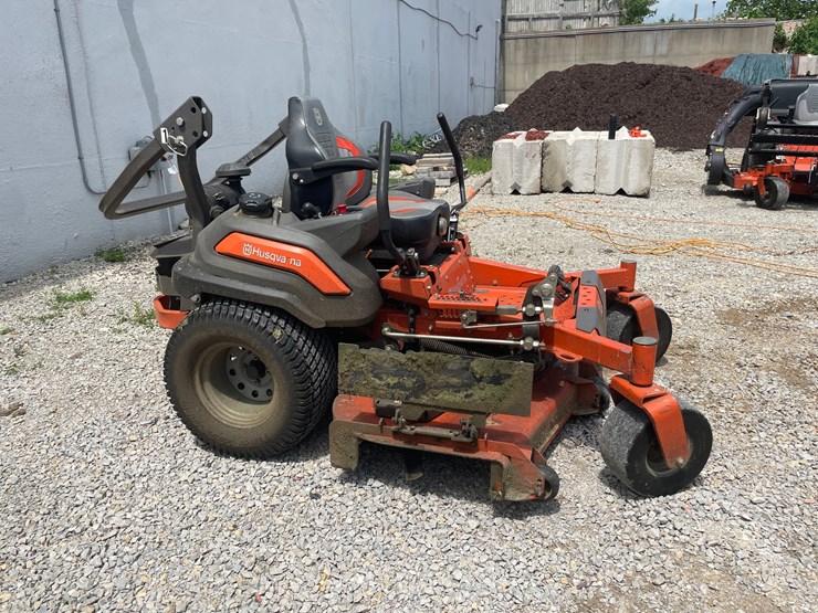 #4859-•-husqvarna-professional-z560x-zero-turn-lawn-mower-image-4