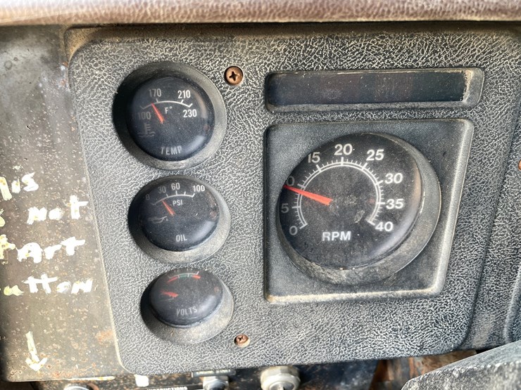 #204-•-1988-international-straight-truck-(has-wi-title)-image-45