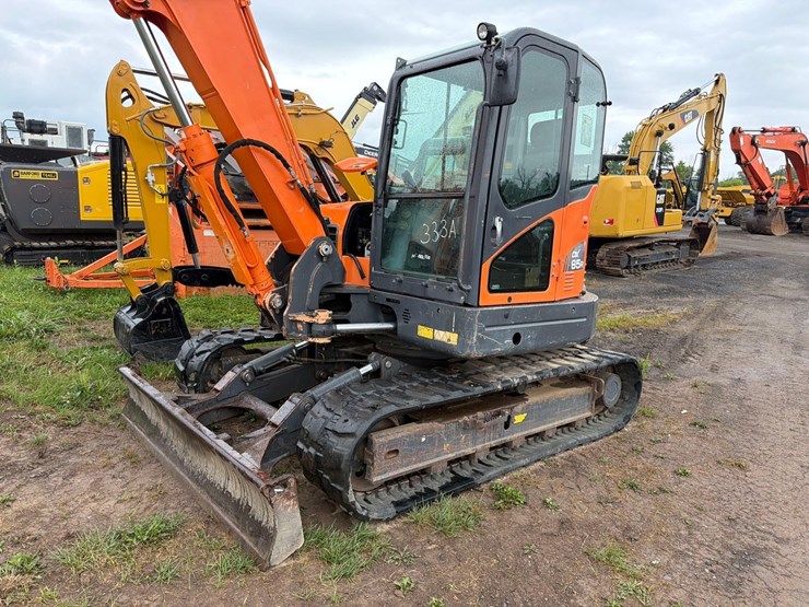 2019-doosan-dx85r-3-image-2