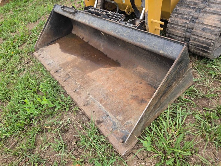 2022-caterpillar-289d3-image-17