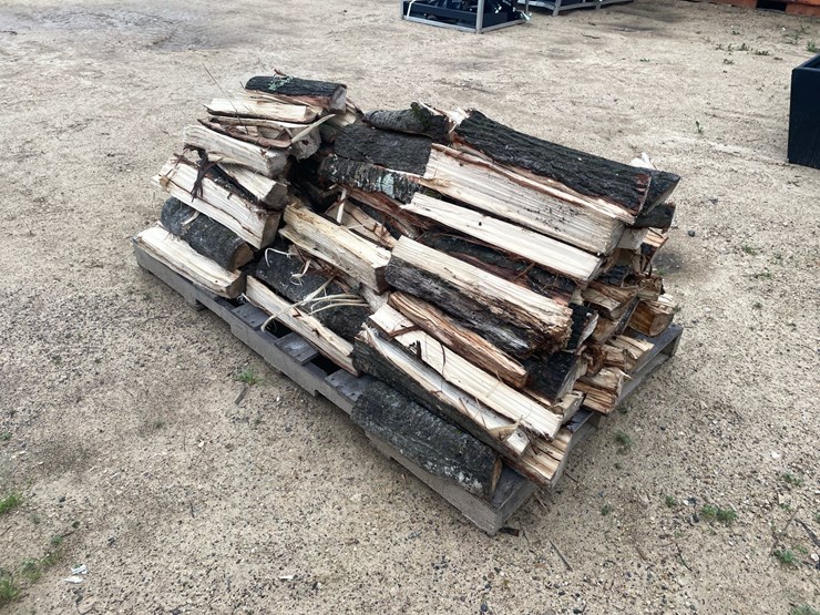 #3432-•-pallet-of-poppler-split-firewood-image-7