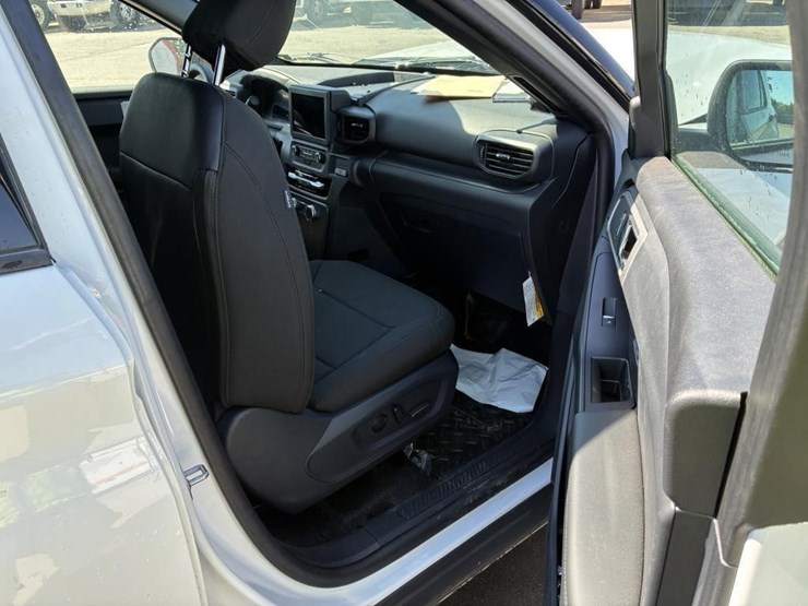 2025-ford-explorer-image-14