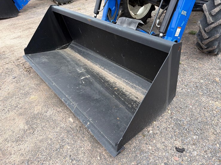 2016-new-holland-workmaster-60-image-10
