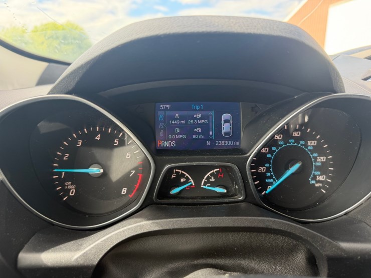 2014-ford-escape-se-image-11