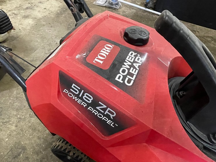 #7923-•-toro-518-zr-snow-blower-image-2