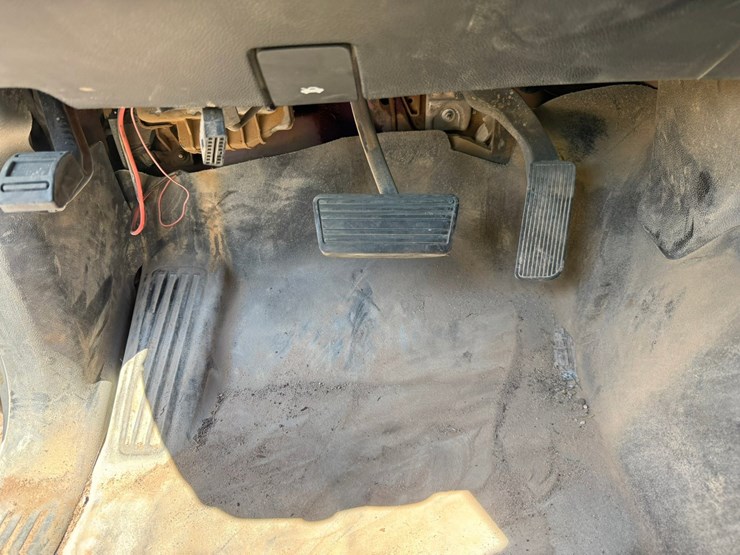 2019-chevrolet-2500hd-image-55
