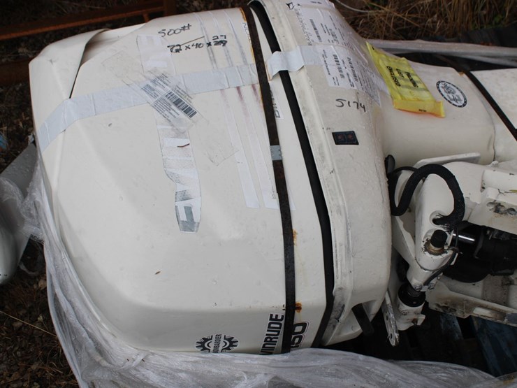 evinrude-150-4-stroke-saltwater-edition-outboard-boat-motor-image-3