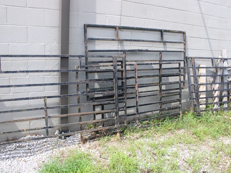 bed-rail-livestock-transport-cage-image-1