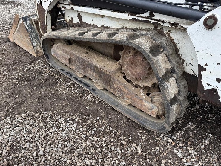 bobcat-t450-image-16