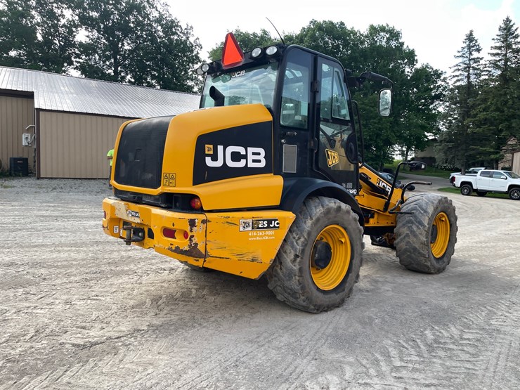 jcb-tm320-image-5