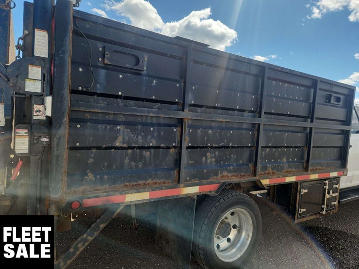 2021-ford-f550-image-41