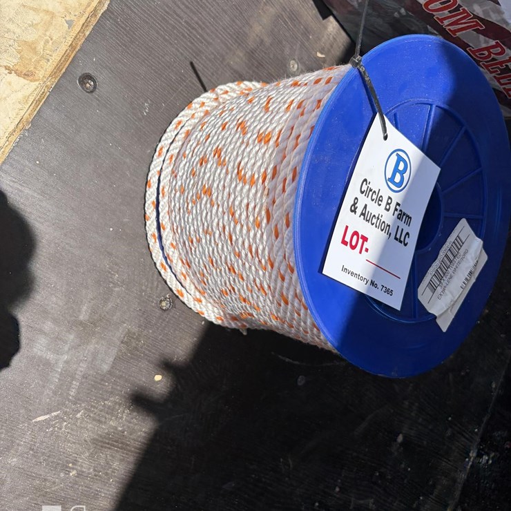 ROLL OF 3/8" ROPE