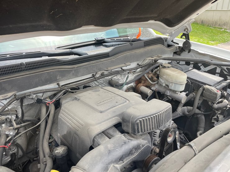 2017-chevrolet-2500-image-51