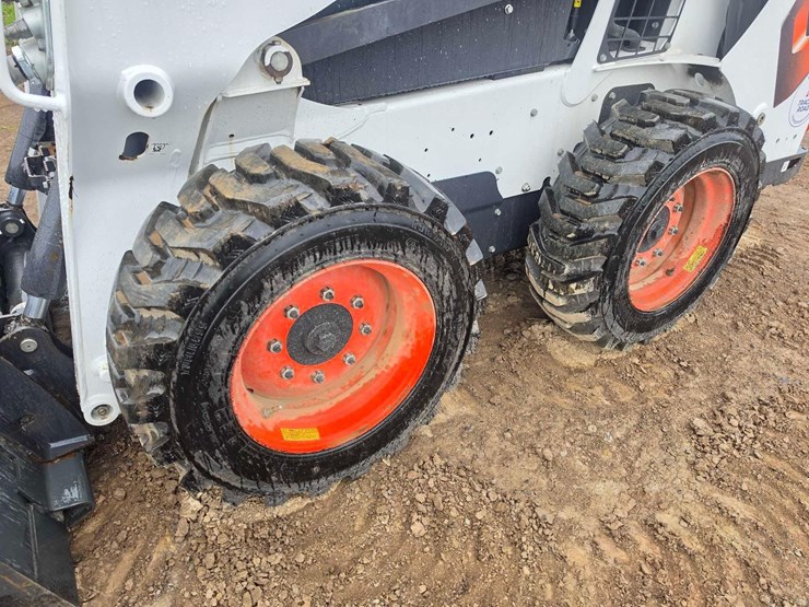 2024-bobcat-s590-image-9