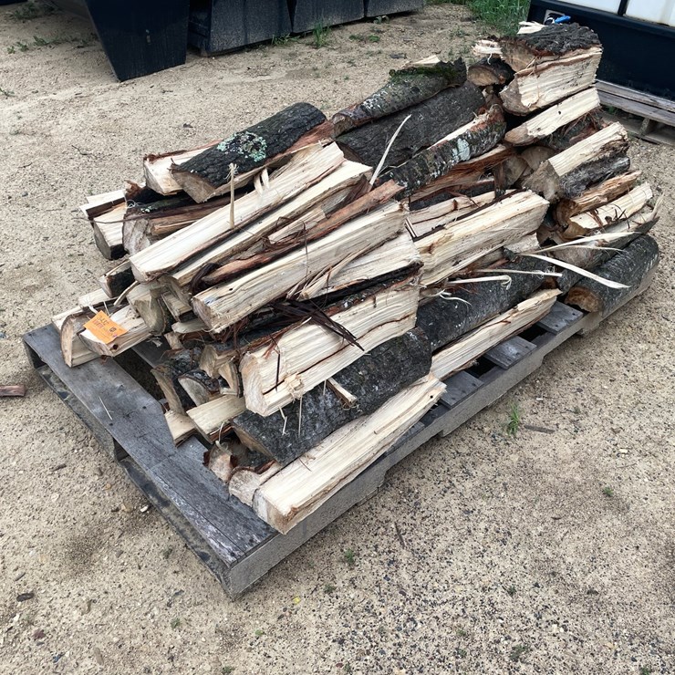 #3432 • Pallet of Poppler Split Firewood