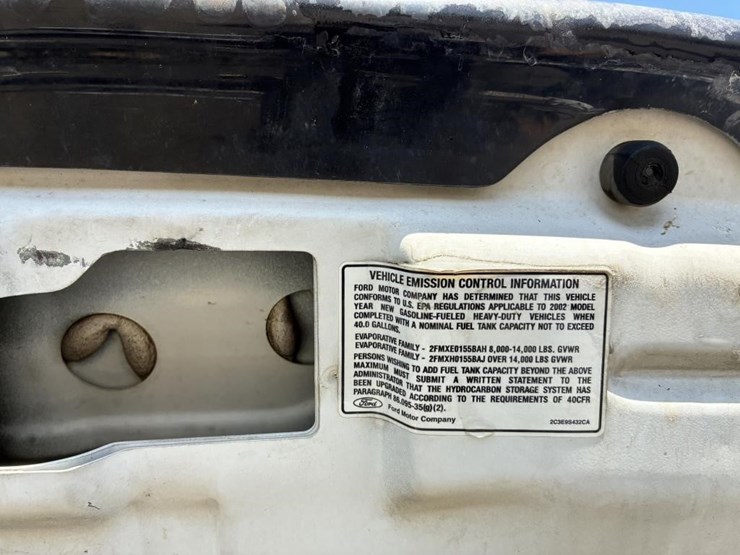 2002-ford-f550-image-21