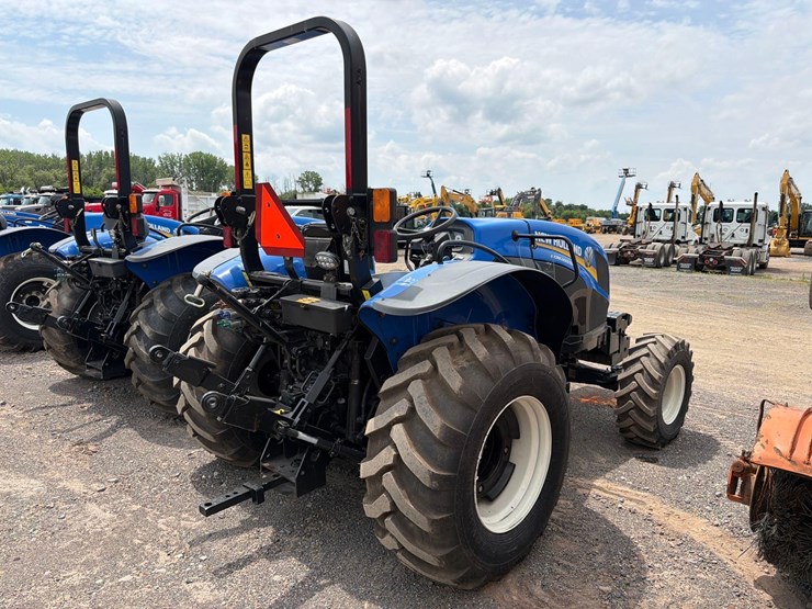 new-holland-workmaster-120-image-3