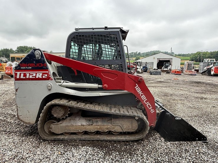 2022-takeuchi-tl12r2-image-5
